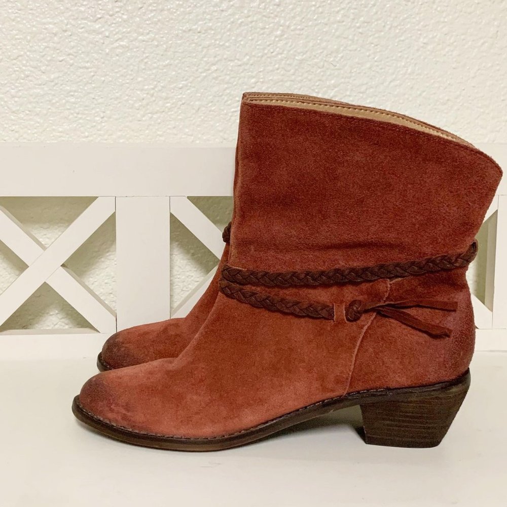 Anthropologie Latigo Dosha Suede Booties in Rust Size 7.5 - Picture 6 of 10